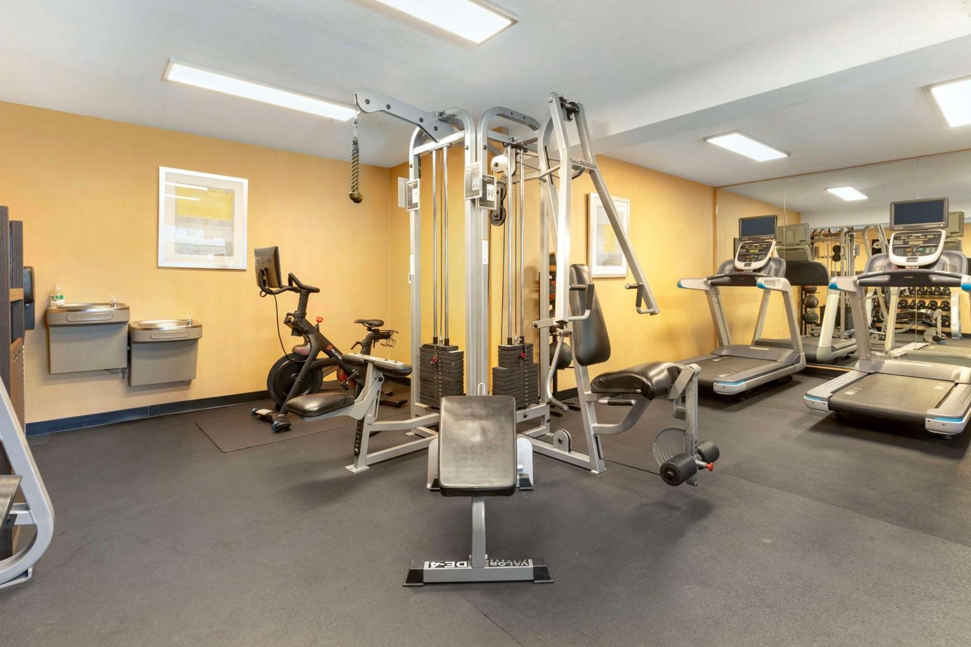 Best Western Plus Rancho Cordova Inn Dış mekan fotoğraf