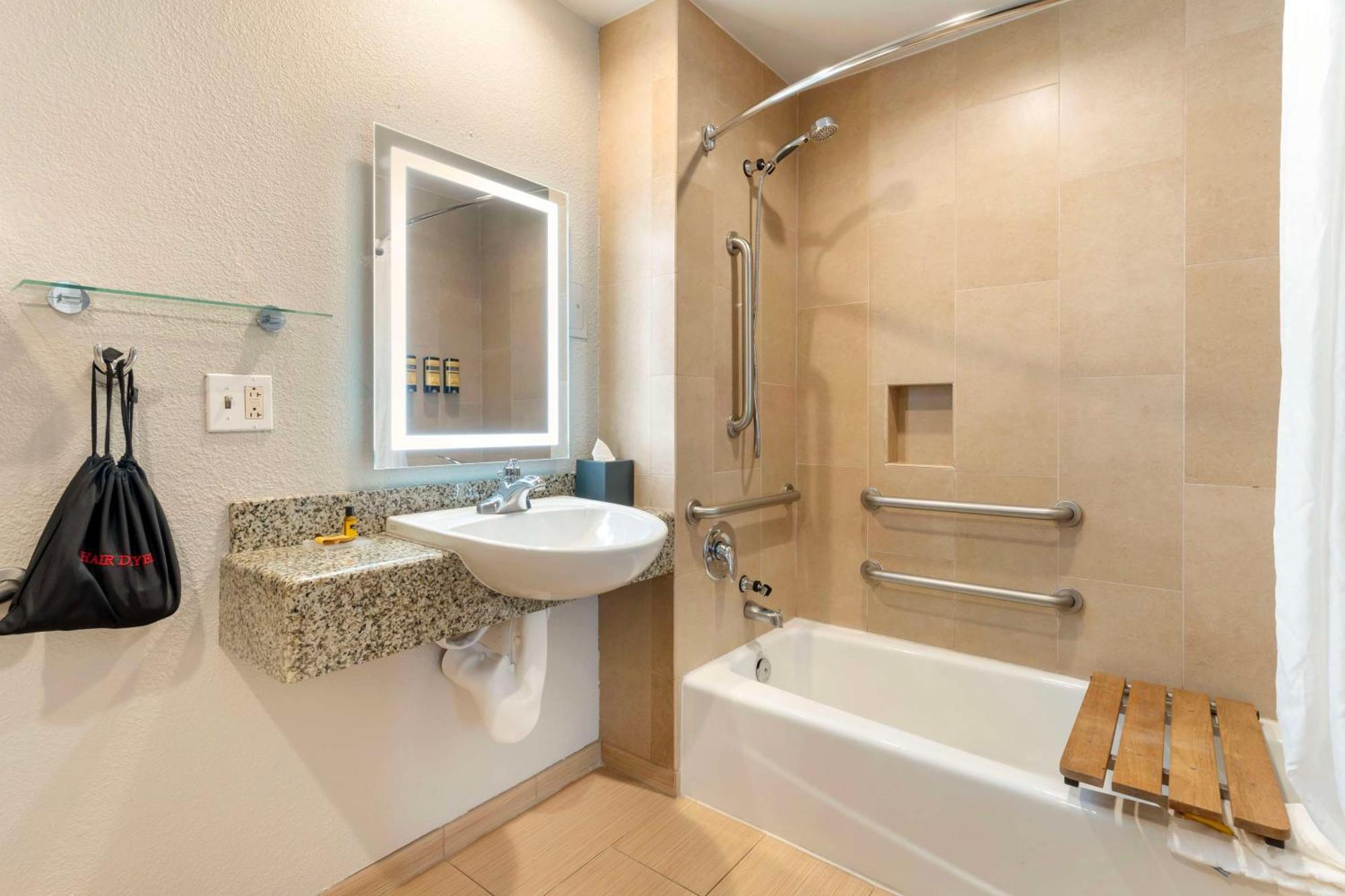 Best Western Plus Rancho Cordova Inn Dış mekan fotoğraf