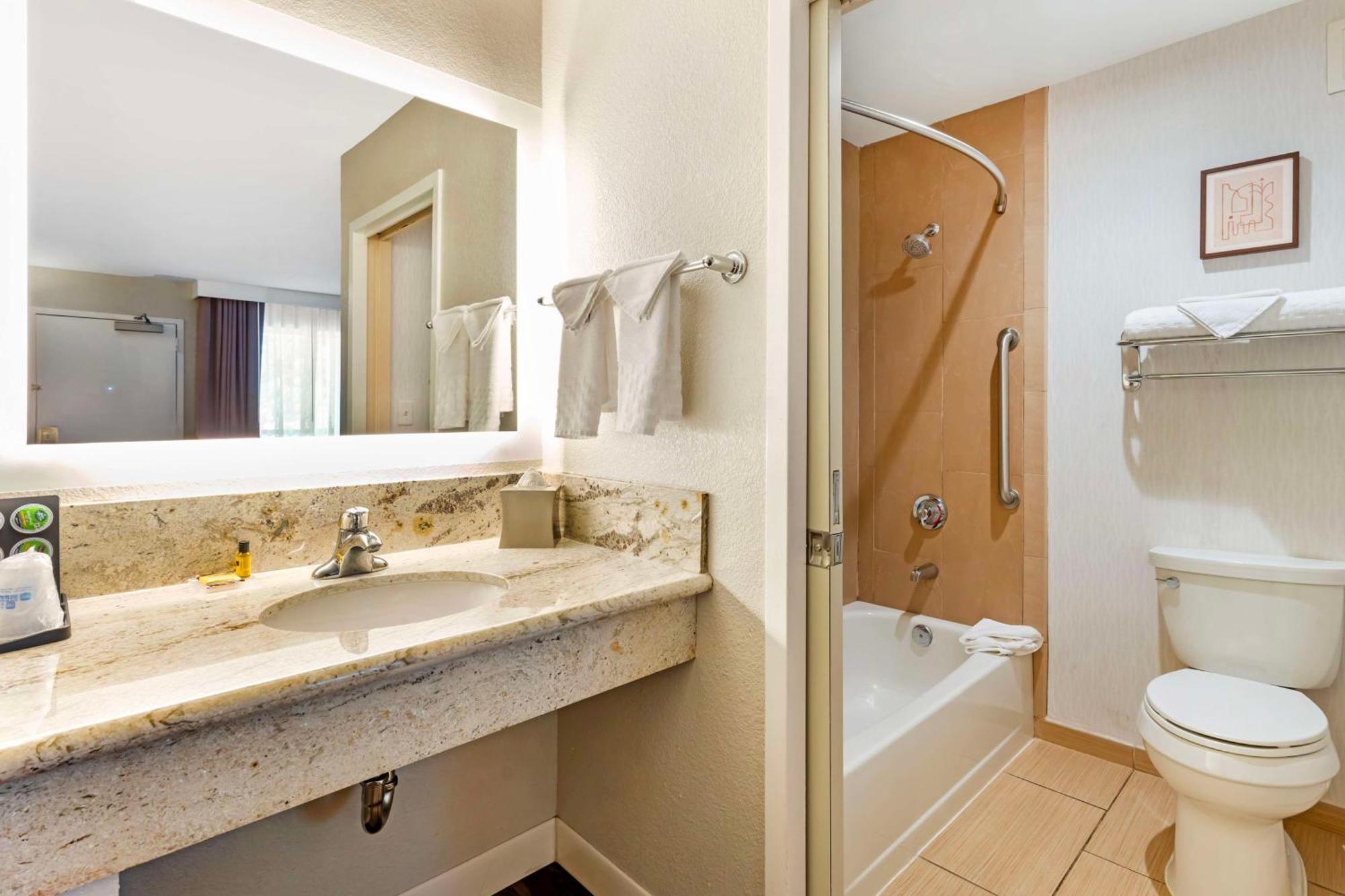 Best Western Plus Rancho Cordova Inn Dış mekan fotoğraf