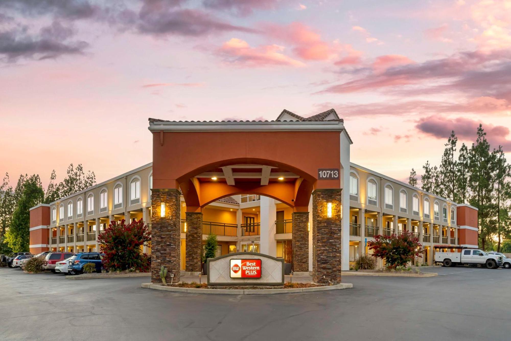 Best Western Plus Rancho Cordova Inn Dış mekan fotoğraf