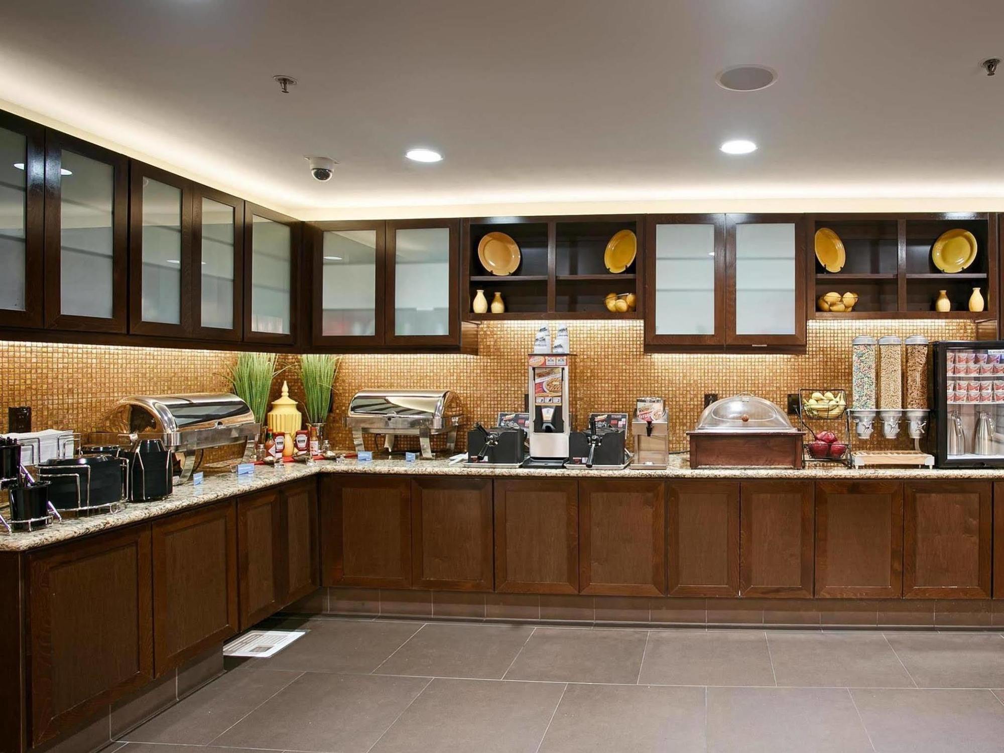 Best Western Plus Rancho Cordova Inn Dış mekan fotoğraf